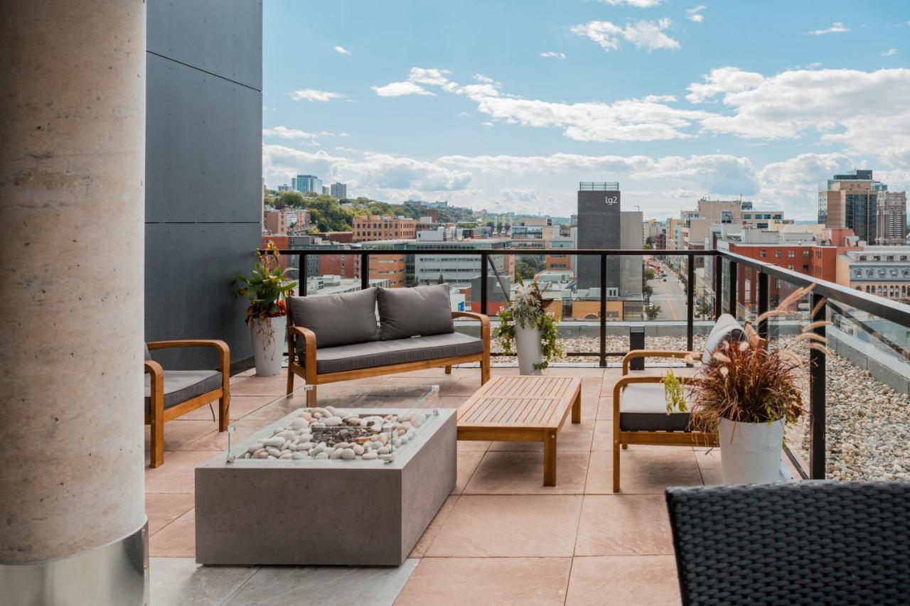 Condo Mid-Century Modern Style - Pool/Terrace Québec Buitenkant foto
