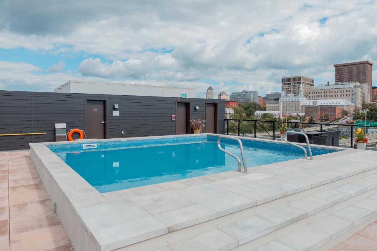 Condo Mid-Century Modern Style - Pool/Terrace Québec Buitenkant foto